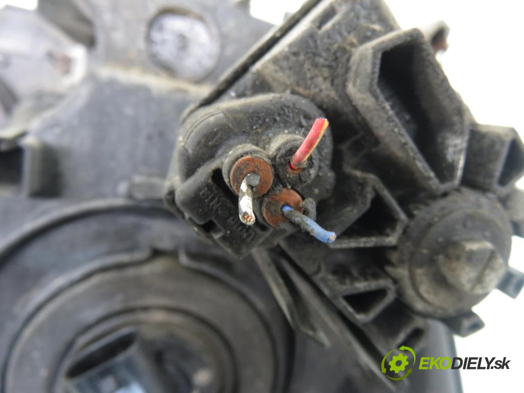 TOYOTA AVENSIS VERSO (_M2_) MINIVAN 2004 85,00 2.0 D (CLM20_) - 1CD-FTV 1995,00 Svetlo LP