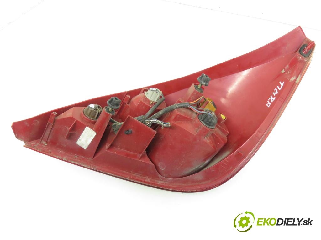 OPEL TIGRA TwinTop (X04) CABRIO 2005 66,00 1.4 - Z 14 XEP 1364,00 Svetlo ľavé zadné