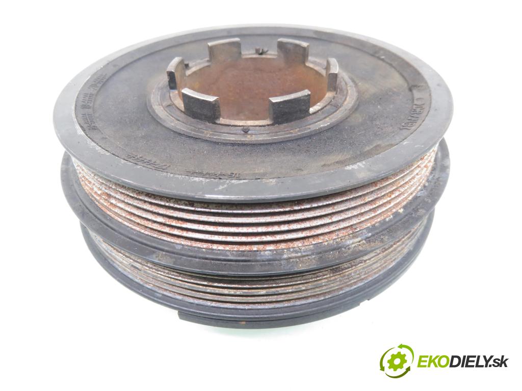 BMW 3 (E46) SEDAN 2000 100,00 320 d 136 - M47 D20 (204D1) 1951,00 Koleso kolesová Vačkového hriadeľa/kľuky