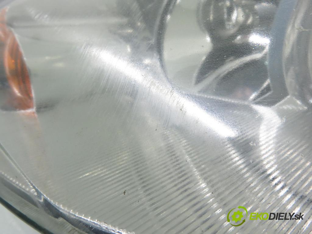 FORD FOCUS (DAW, DBW) HB 2002 66,00 1.8 TDDi 90 - C9DA 1753,00 Svetlo LP 2M5113W030BD