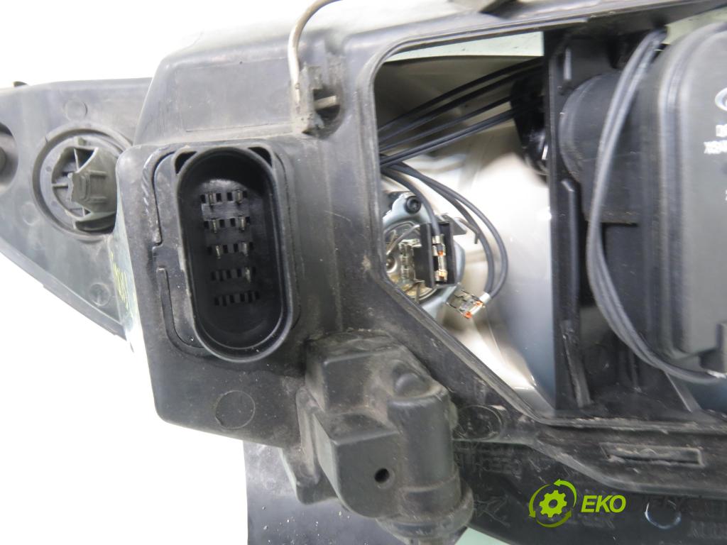 FORD FOCUS (DAW, DBW) HB 2002 66,00 1.8 TDDi 90 - C9DA 1753,00 Svetlo LP 2M5113W030BD