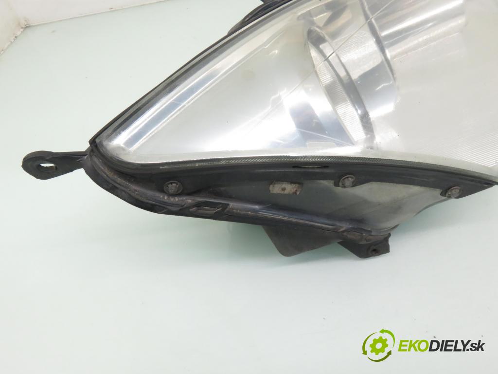 FORD FOCUS (DAW, DBW) HB 2002 66,00 1.8 TDDi 90 - C9DA 1753,00 Svetlo PP 2M5113W029BD