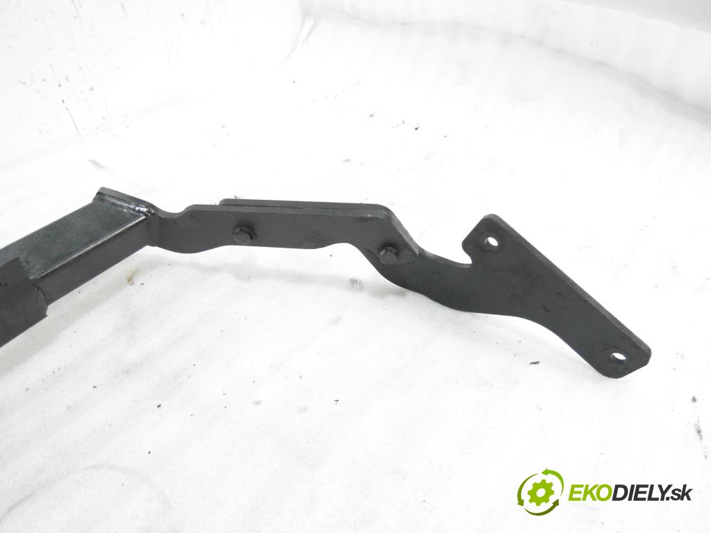 CITROEN XSARA PICASSO (N68) MINIVAN 2005 80,00 1.6 HDi - 9HZ (DV6TED4) 1560,00 Hák