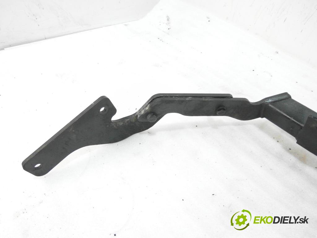 CITROEN XSARA PICASSO (N68) MINIVAN 2005 80,00 1.6 HDi - 9HZ (DV6TED4) 1560,00 Hák