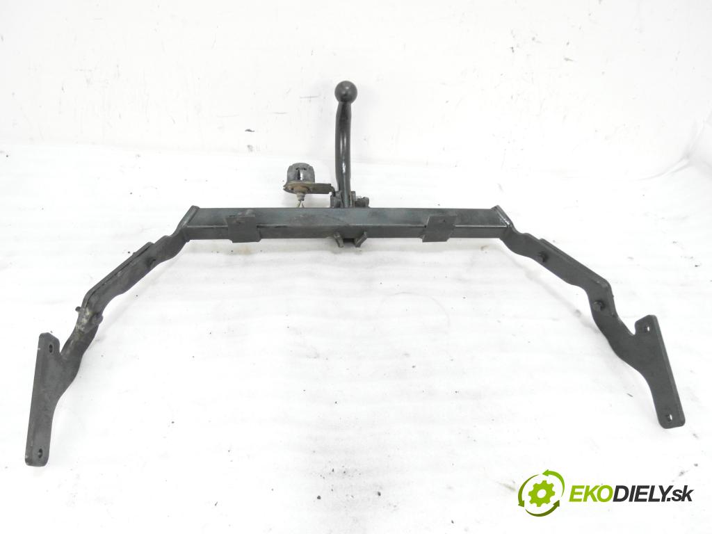 CITROEN XSARA PICASSO (N68) MINIVAN 2005 80,00 1.6 HDi - 9HZ (DV6TED4) 1560,00 Hák