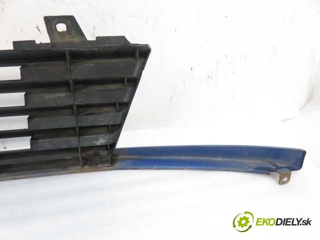 MERCEDES-BENZ VITO Skrzynia (638) VAN 2001 90,00 112 CDI 2.2 (638.094) - OM 611.980 2151,00 Mriežka / maska A6388880415