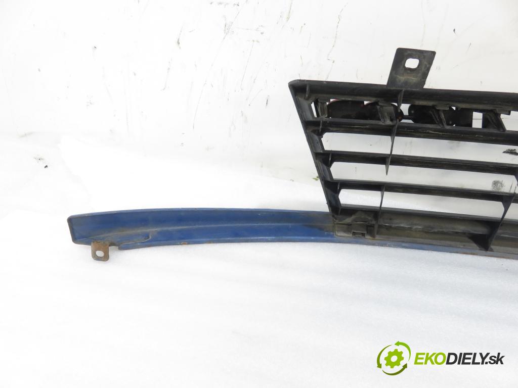 MERCEDES-BENZ VITO Skrzynia (638) VAN 2001 90,00 112 CDI 2.2 (638.094) - OM 611.980 2151,00 Mriežka / maska A6388880415