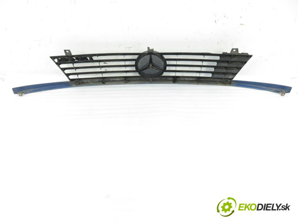 MERCEDES-BENZ VITO Skrzynia (638) VAN 2001 90,00 112 CDI 2.2 (638.094) - OM 611.980 2151,00 Mriežka / maska A6388880415