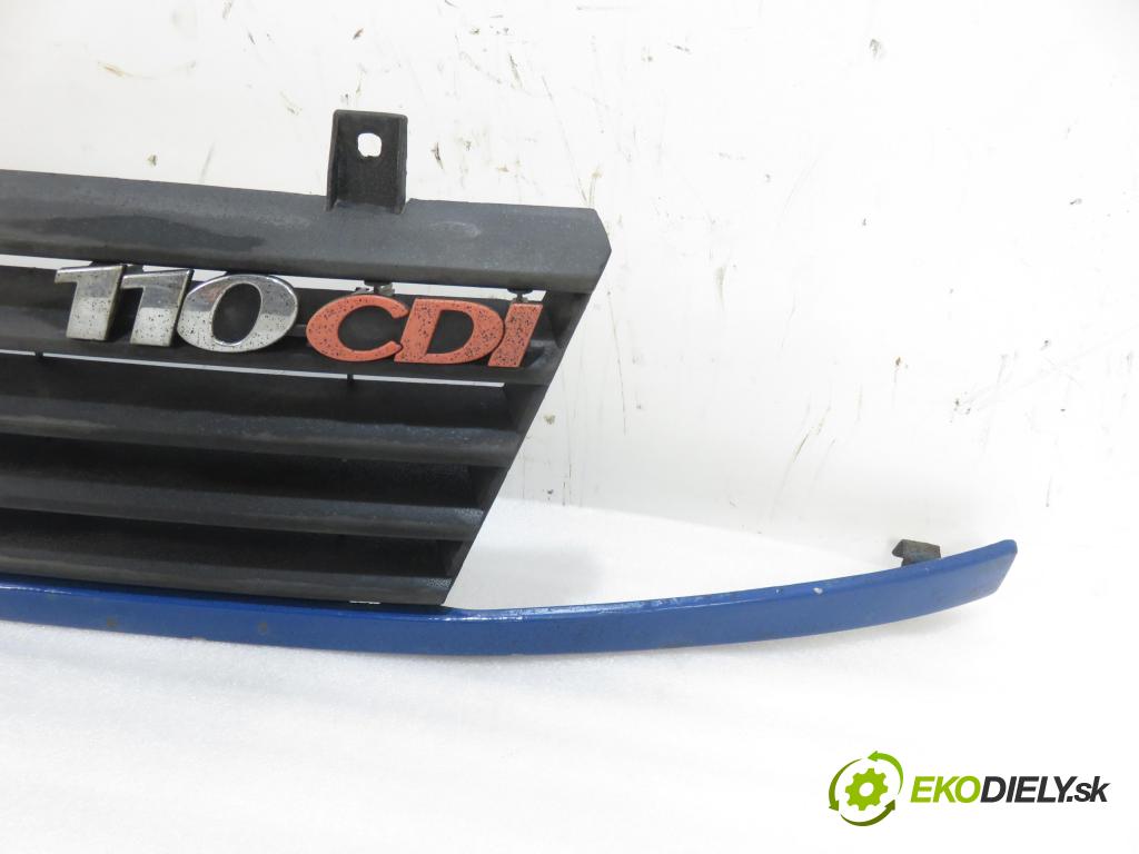 MERCEDES-BENZ VITO Skrzynia (638) VAN 2001 90,00 112 CDI 2.2 (638.094) - OM 611.980 2151,00 Mriežka / maska A6388880415