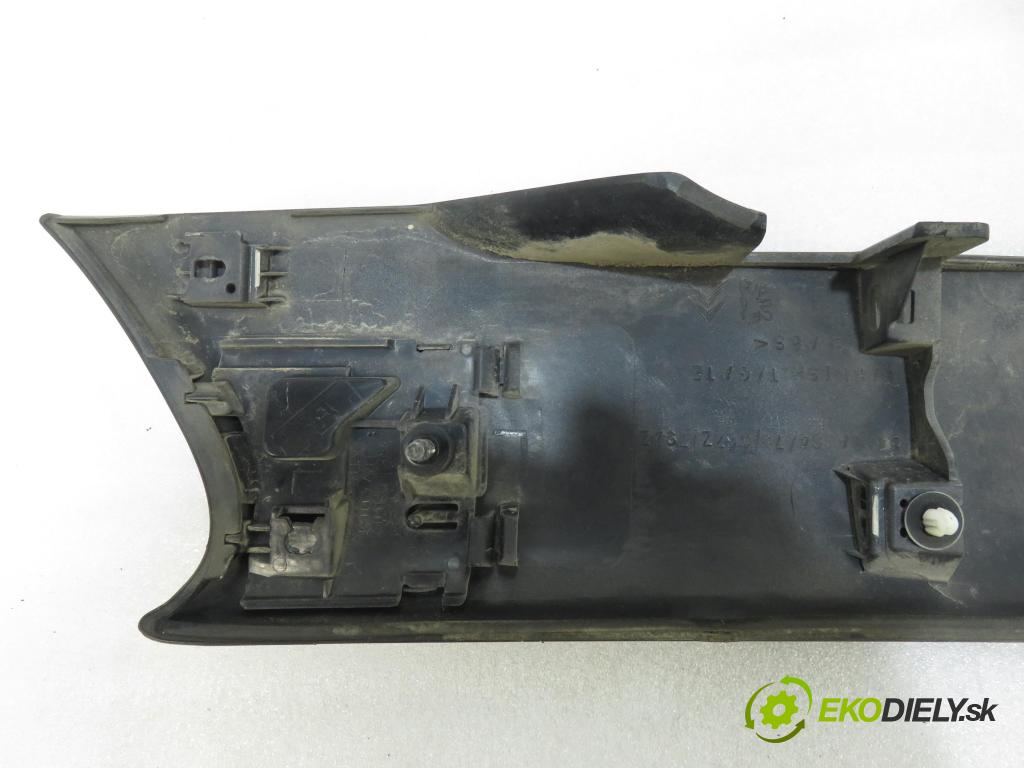 CITROEN C-CROSSER (EP_) SUV 2011 115,00 2.2 HDi 160 - 4HN (DW12MTED4) 2179,00 Zadné čelo dverí kufor