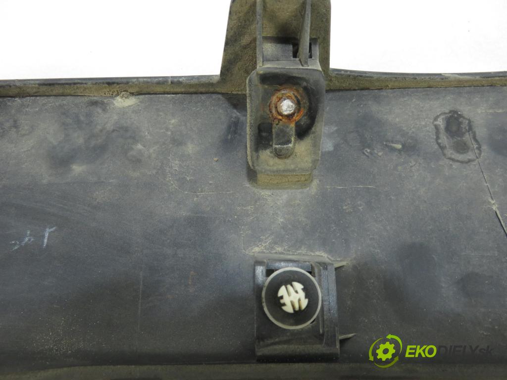 CITROEN C-CROSSER (EP_) SUV 2011 115,00 2.2 HDi 160 - 4HN (DW12MTED4) 2179,00 Zadné čelo dverí kufor