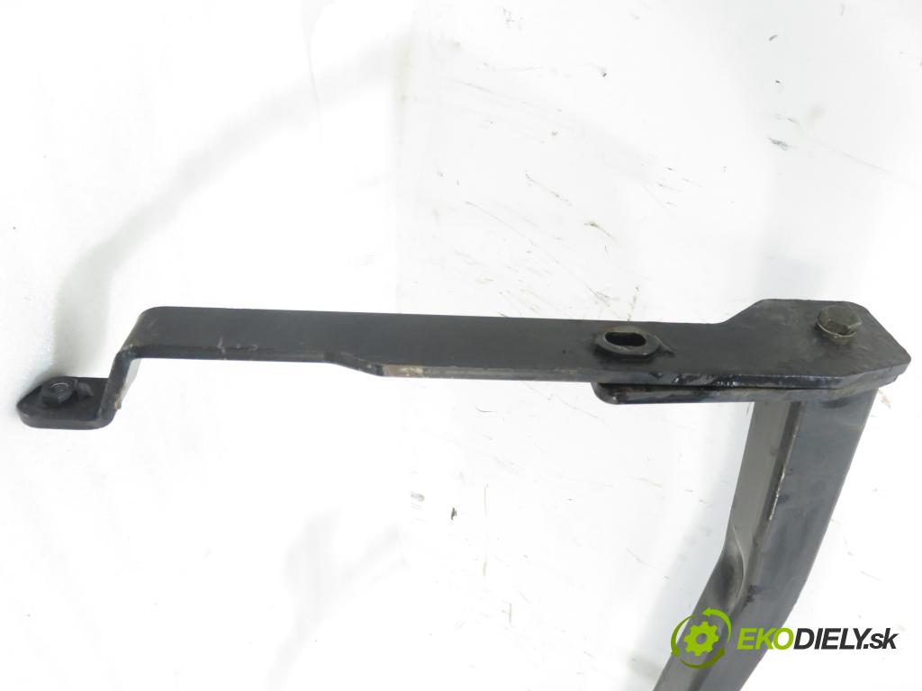 RENAULT MEGANE II (BM0/1_, CM0/1_) HB 2003 63,00 1.5 dCi 86 - K9K 724 1461,00 Hák 