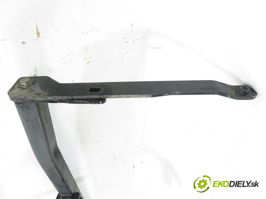 RENAULT MEGANE II (BM0/1_, CM0/1_) HB 2003 63,00 1.5 dCi 86 - K9K 724 1461,00 Hák