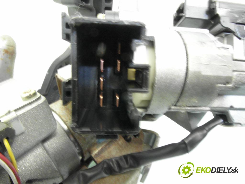 TOYOTA YARIS (_P1_) HB 1999 50,00 1.0 VVT- i 68 - 1SZ-FE 998,00 serv/podporovanie elektrické 896500D030 ; 6900000472 ; 4520000031