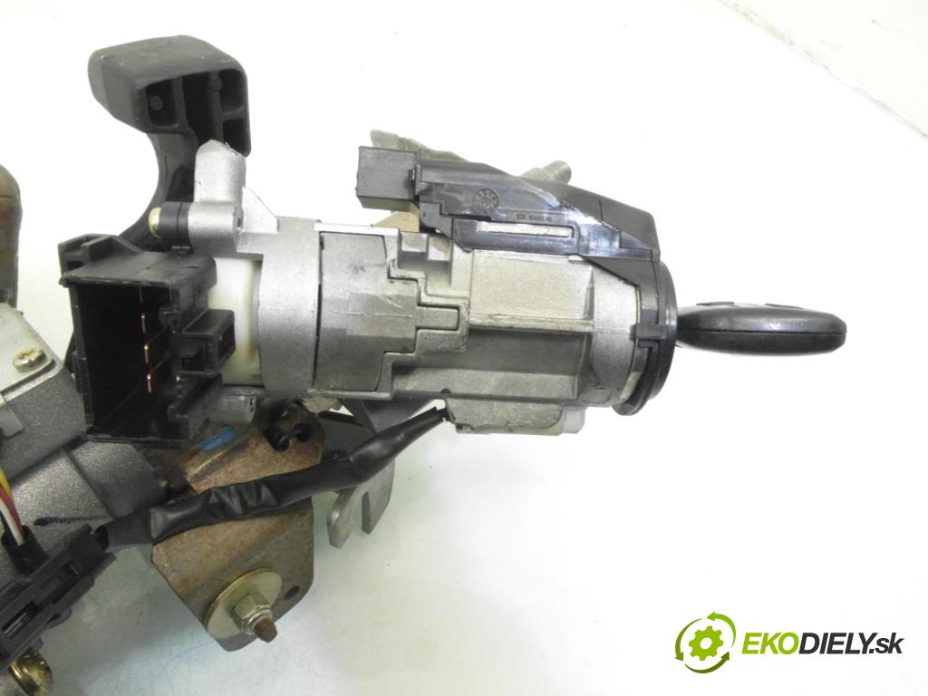 TOYOTA YARIS (_P1_) HB 1999 50,00 1.0 VVT- i 68 - 1SZ-FE 998,00 serv/podporovanie elektrické 896500D030 ; 6900000472 ; 4520000031