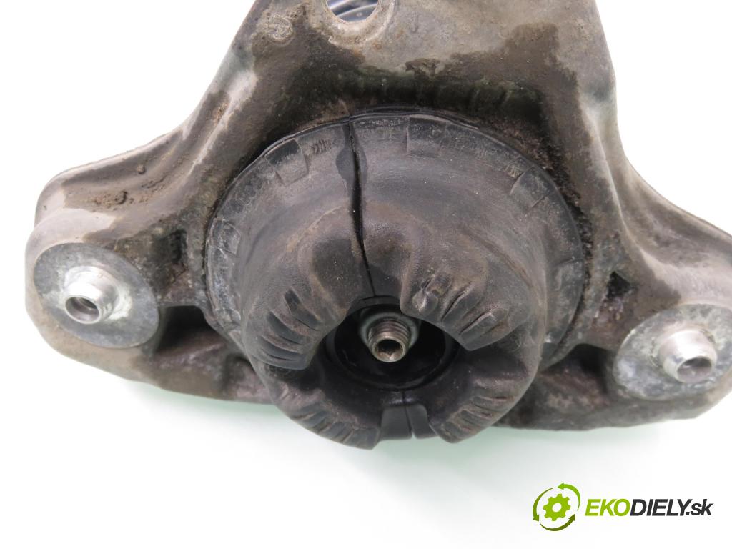 AUDI A4 Avant (8E5, B6) KOMBI 2002 96,00 2 - ALT 1984,00 MCPERSON PP 8E0413031BG