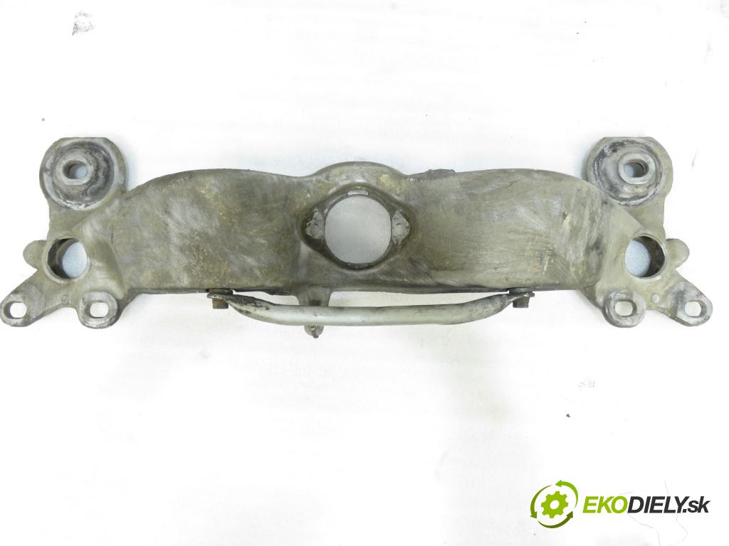 AUDI A4 Avant (8E5, B6) KOMBI 2002 96,00 2 - ALT 1984,00 Uchytenie prevodovky 8E0399263R