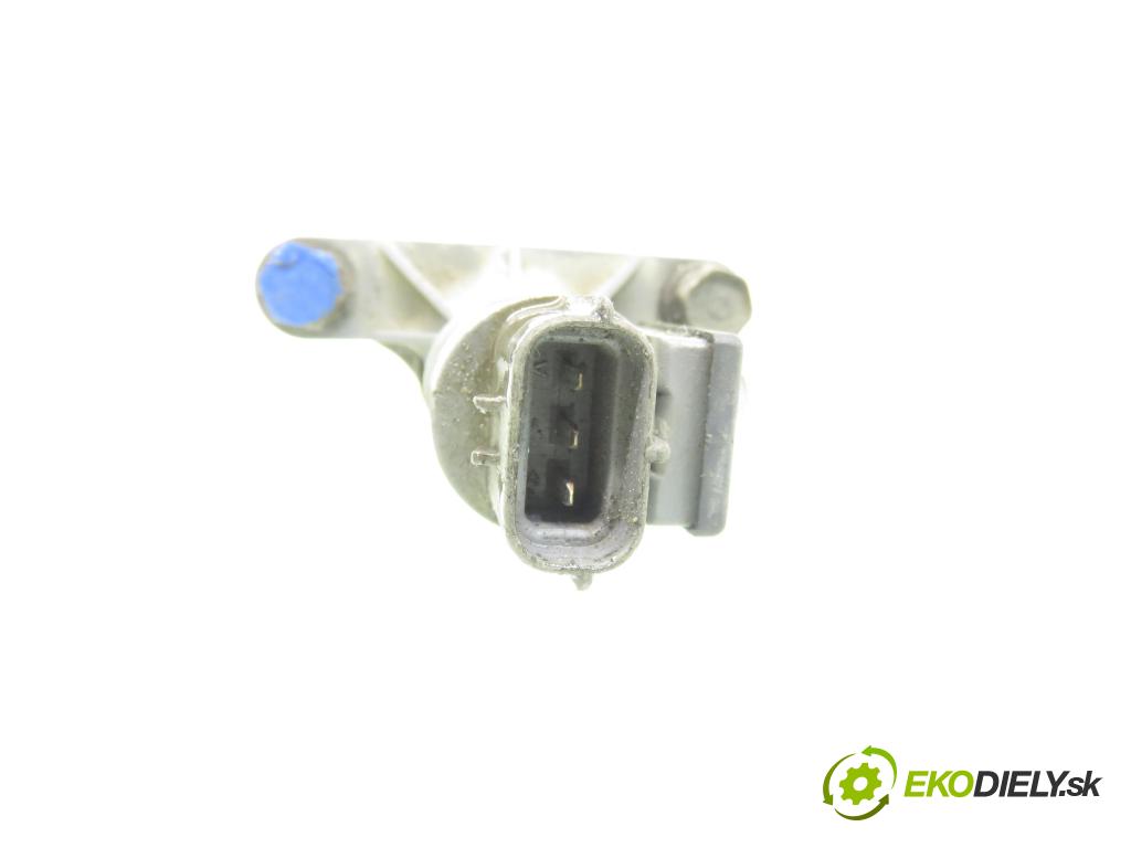 HONDA CIVIC VI Hatchback (EJ, EK) HB 1999 66,00 1.4 i S (EJ9) - D14Z4 1396,00 Snímač RÝCHLOSTI: 340214201