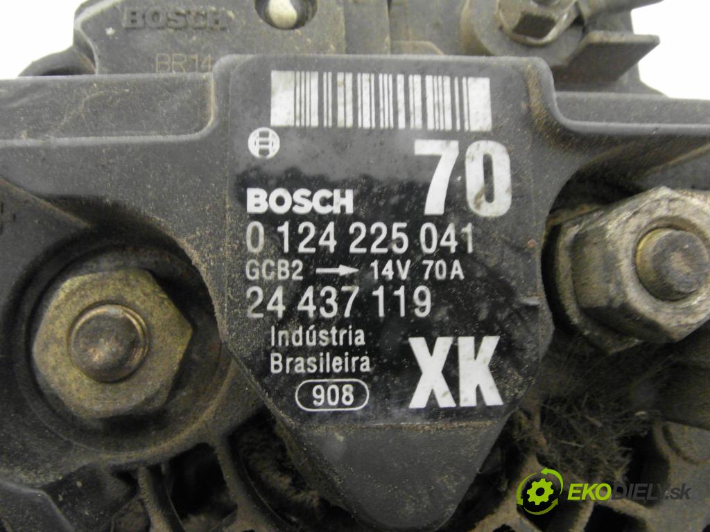 OPEL CORSA C (X01) HB 2003 44,00 1 - Z 10 XEP 998,00 Alternátor 0124225041 ; 24437119 (Alternátor)