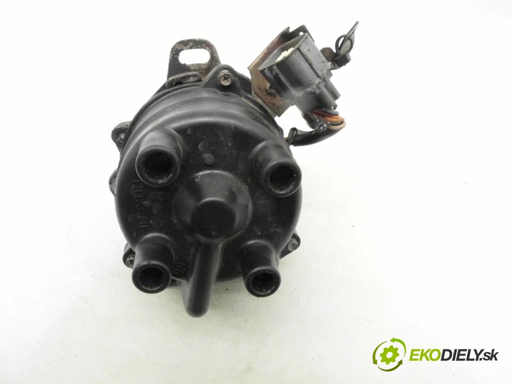 HONDA CIVIC VI Hatchback (EJ, EK) HB 1995 66,00 1.4 i S (EJ9) - D14A4 1396,00 Rozdeľovač zapaľovací 30100P1KE01 ; 42724A