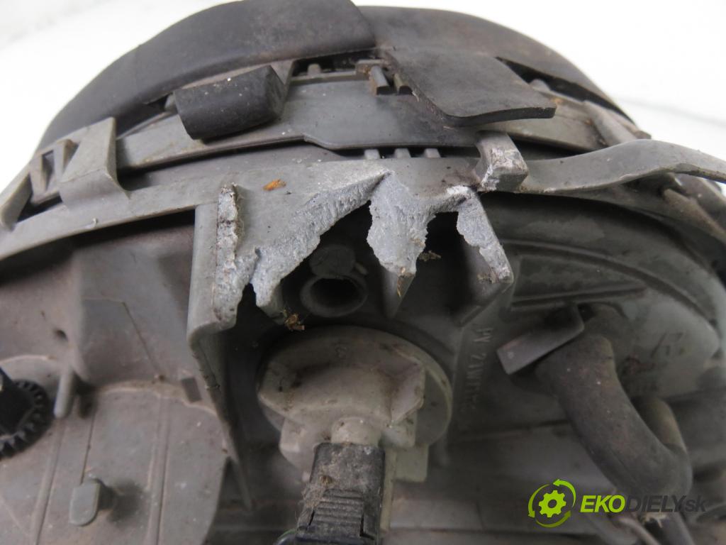 MERCEDES-BENZ KLASA E T-Model (S210) KOMBI 1997 110,00 E 230 T (210.237) - M 111.970 2295,00 Svetlo PP