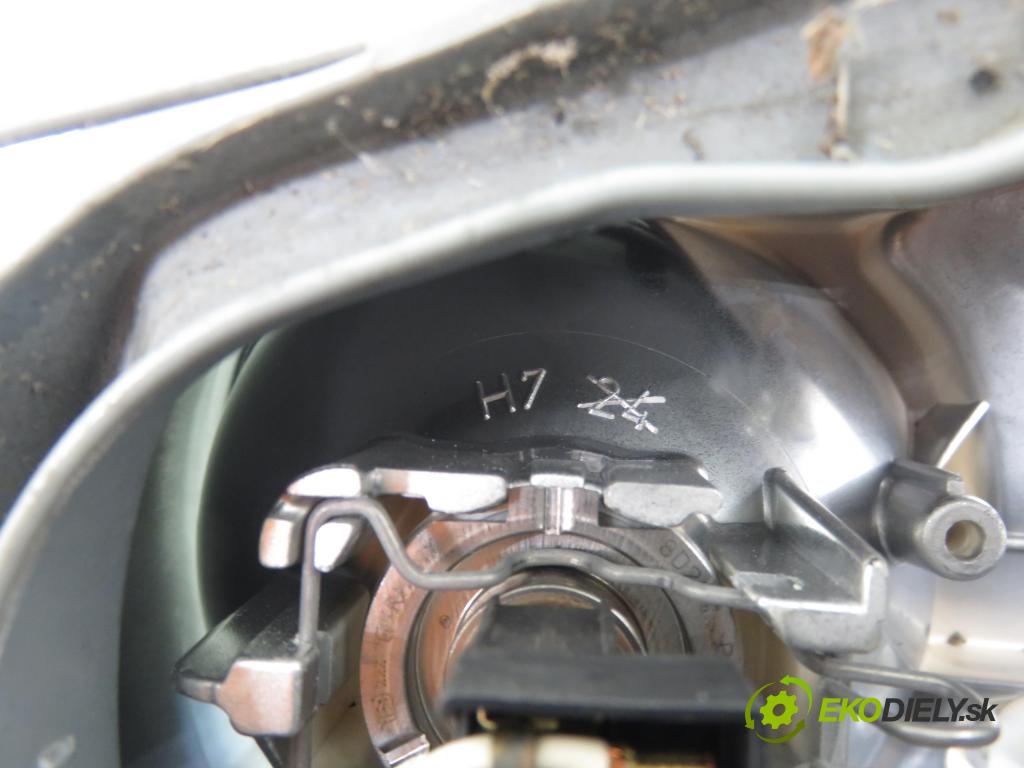 MERCEDES-BENZ KLASA E T-Model (S210) KOMBI 1997 110,00 E 230 T (210.237) - M 111.970 2295,00 Svetlo PP