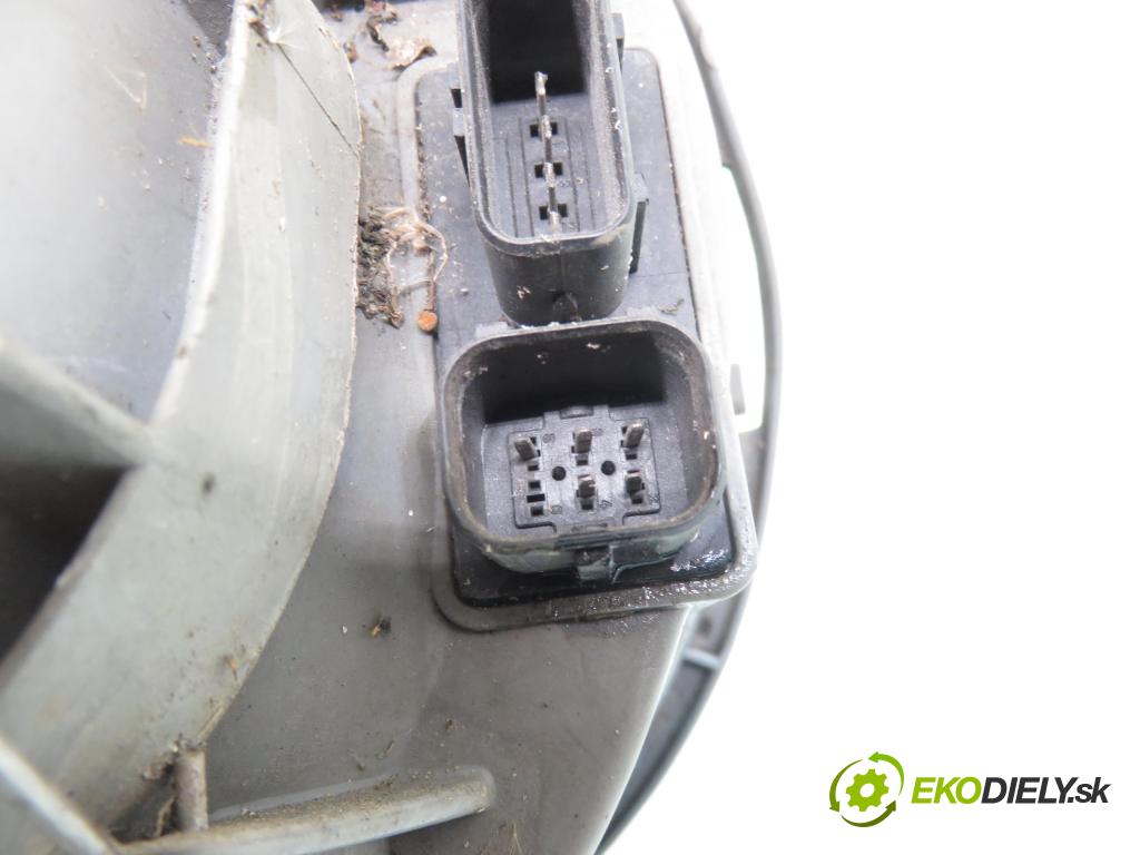 MERCEDES-BENZ KLASA E T-Model (S210) KOMBI 1997 110,00 E 230 T (210.237) - M 111.970 2295,00 Svetlo PP