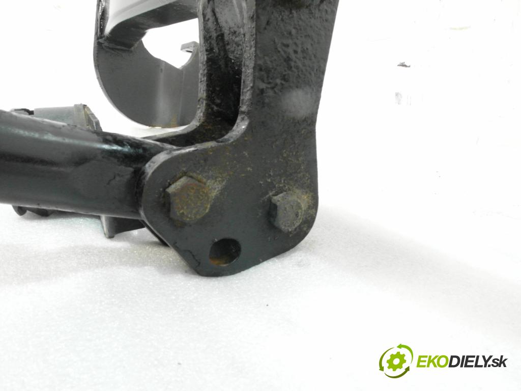 CITROEN C-CROSSER (EP_) SUV 2011 115,00 2.2 HDi 160 - 4HN (DW12MTED4) 2179,00 Hák