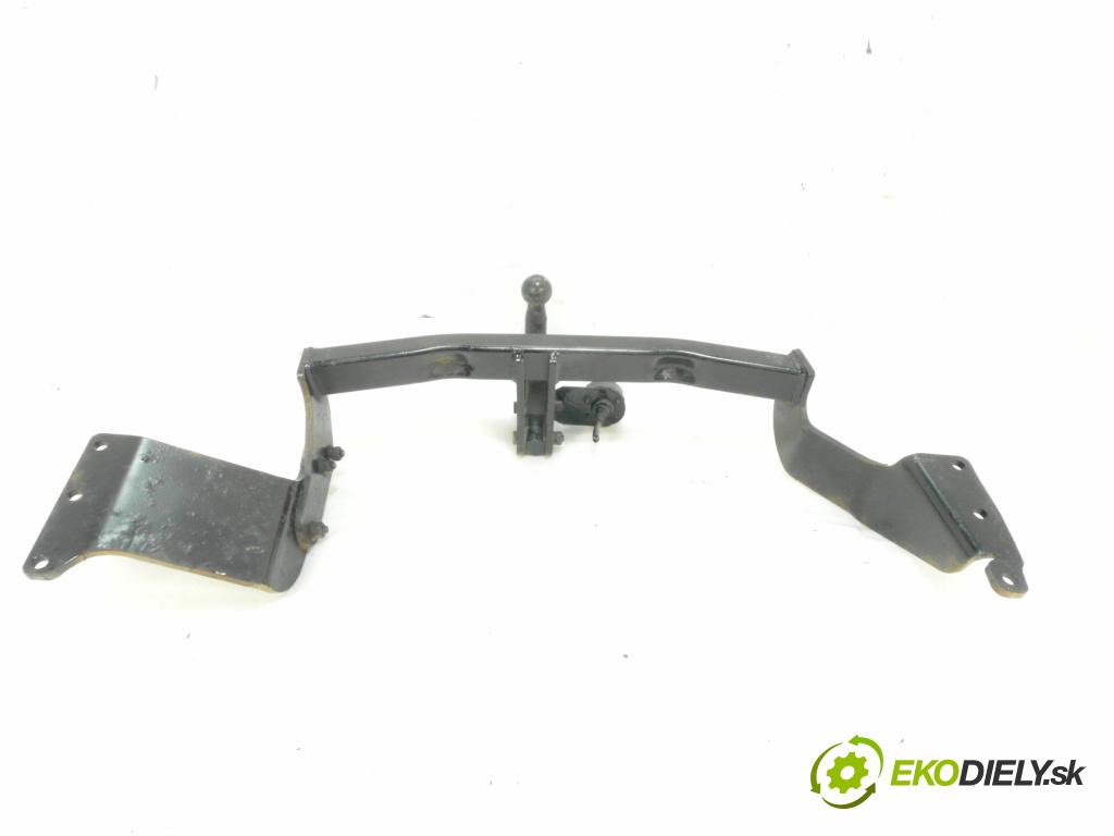 CITROEN C-CROSSER (EP_) SUV 2011 115,00 2.2 HDi 160 - 4HN (DW12MTED4) 2179,00 Hák