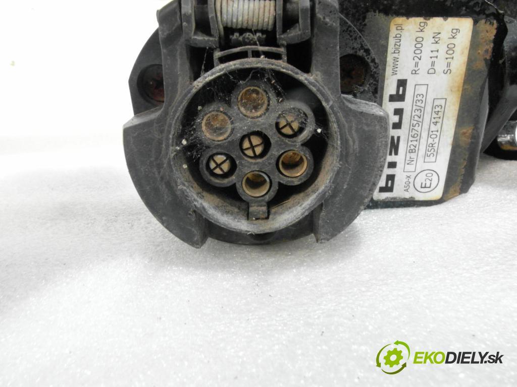 CITROEN C-CROSSER (EP_) SUV 2011 115,00 2.2 HDi 160 - 4HN (DW12MTED4) 2179,00 Hák