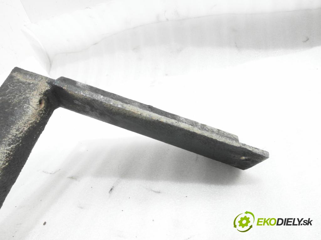 OPEL ASTRA G Kombi (T98) KOMBI 1999 60,00 2.0 DI - X 20 DTL 1995,00 Hák