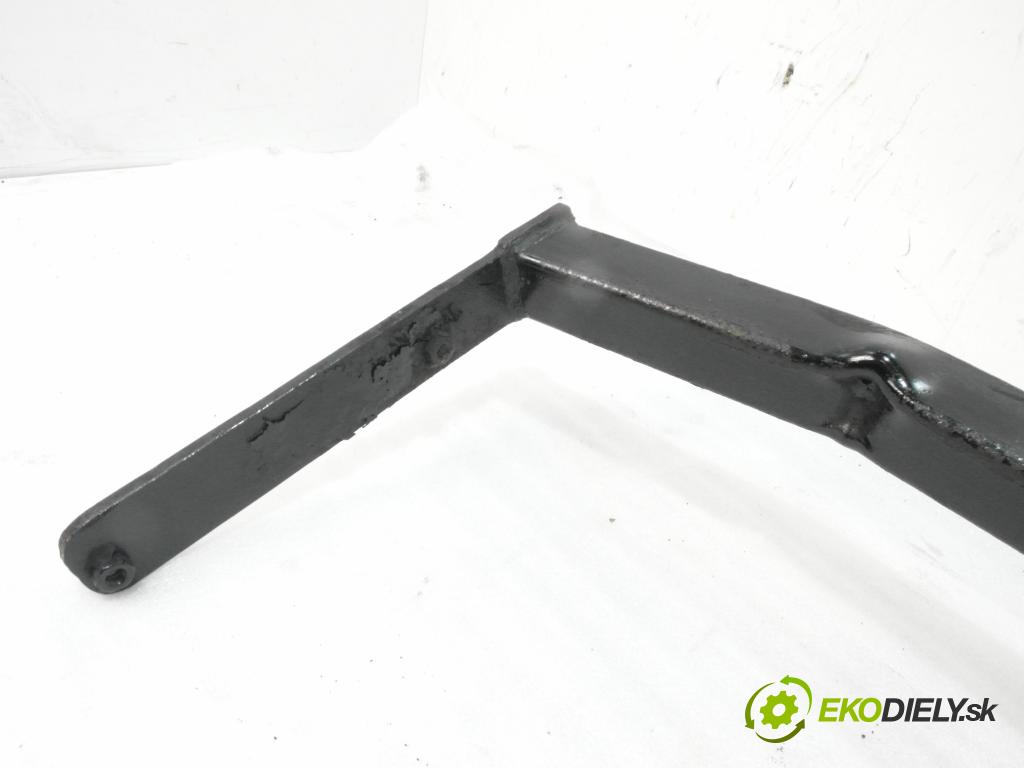 OPEL ASTRA F CLASSIC sedan (T92) SEDAN 1999 44,00 1.4 i - X 14 NZ 1389,00 Hák