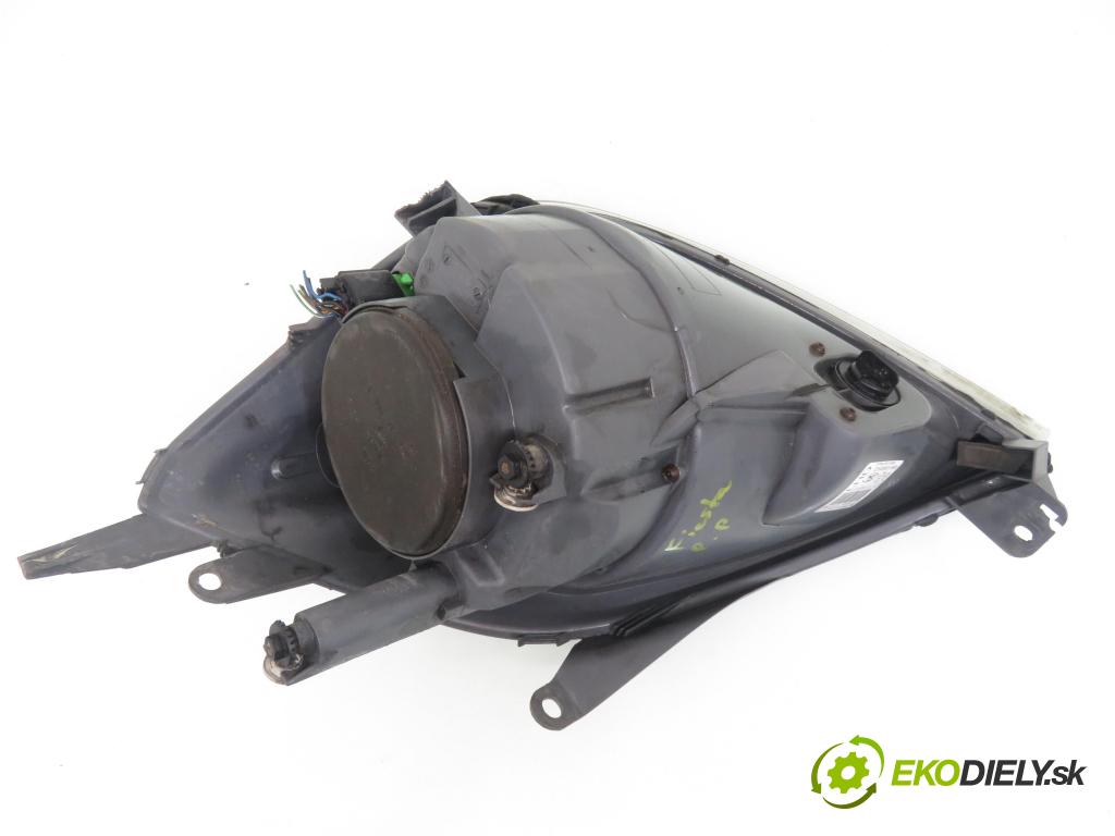 FORD FIESTA V (JH_, JD_) HB 2006 50,00 1.4 TDCi 8V 68 - F6JA 1399,00 Svetlo PP 0301224304 ; 6S6113W029CD ; 6S6113W029