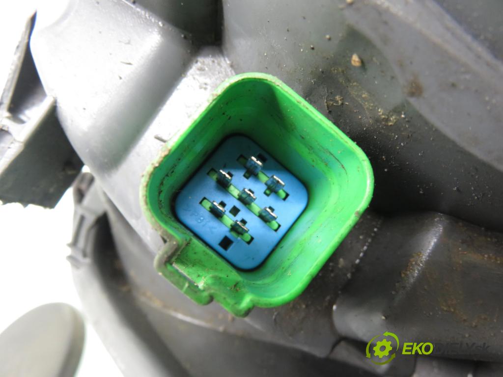 FORD FIESTA V (JH_, JD_) HB 2006 50,00 1.4 TDCi 8V 68 - F6JA 1399,00 Svetlo PP 0301224304 ; 6S6113W029CD ; 6S6113W029