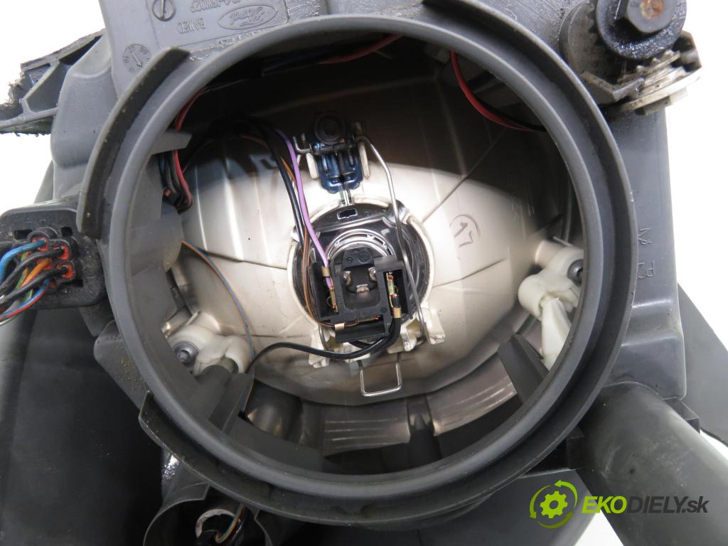 FORD FIESTA V (JH_, JD_) HB 2006 50,00 1.4 TDCi 8V 68 - F6JA 1399,00 Svetlo PP 0301224304 ; 6S6113W029CD ; 6S6113W029