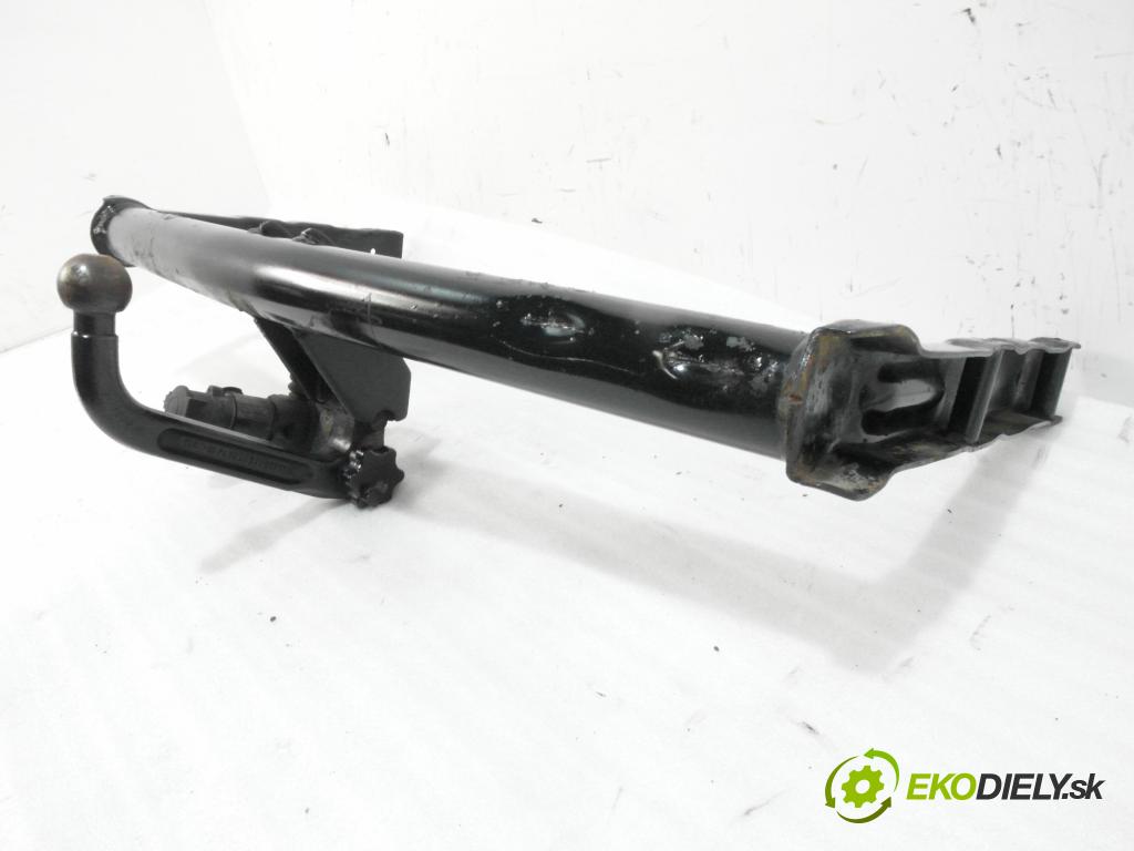 VW PASSAT B5 Variant (3B5) KOMBI 1999 85,00 1.9 TDI - ATJ 1896,00 Hák