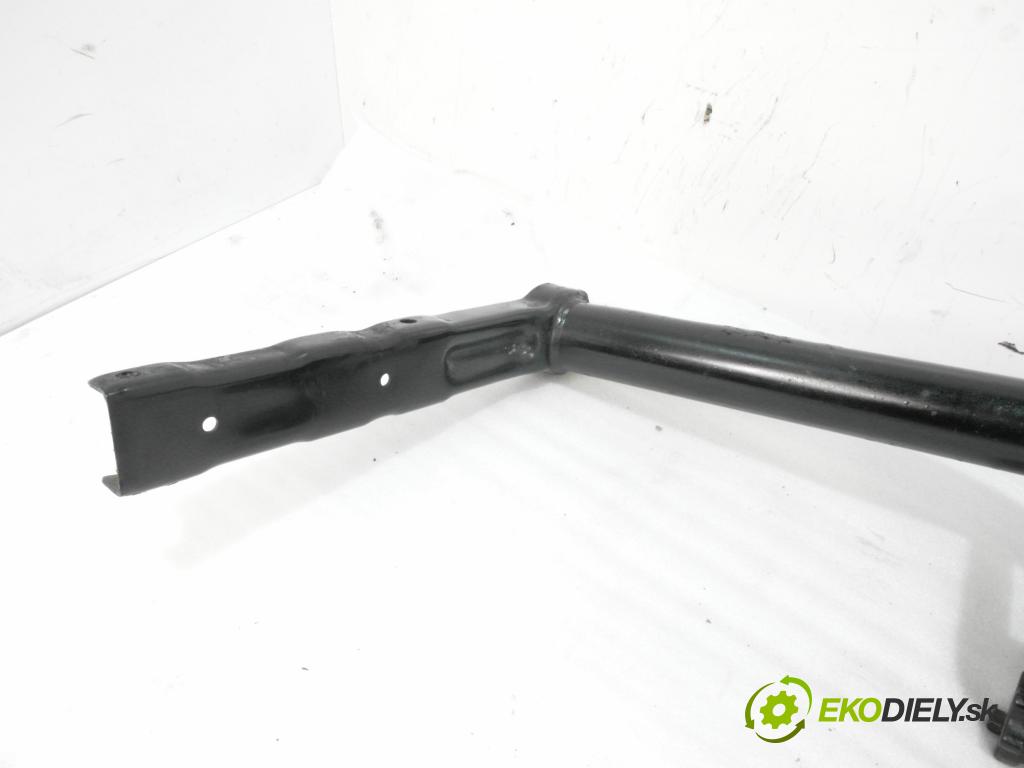 VW PASSAT B5 Variant (3B5) KOMBI 1999 85,00 1.9 TDI - ATJ 1896,00 Hák