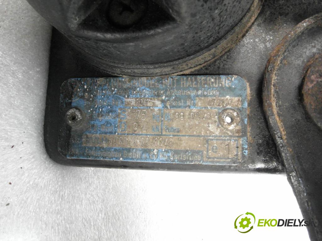 VW PASSAT B5 Variant (3B5) KOMBI 1999 85,00 1.9 TDI - ATJ 1896,00 Hák