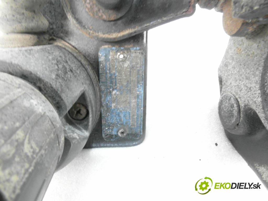 VW PASSAT B5 Variant (3B5) KOMBI 1999 85,00 1.9 TDI - ATJ 1896,00 Hák