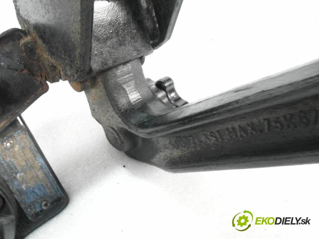 VW PASSAT B5 Variant (3B5) KOMBI 1999 85,00 1.9 TDI - ATJ 1896,00 Hák