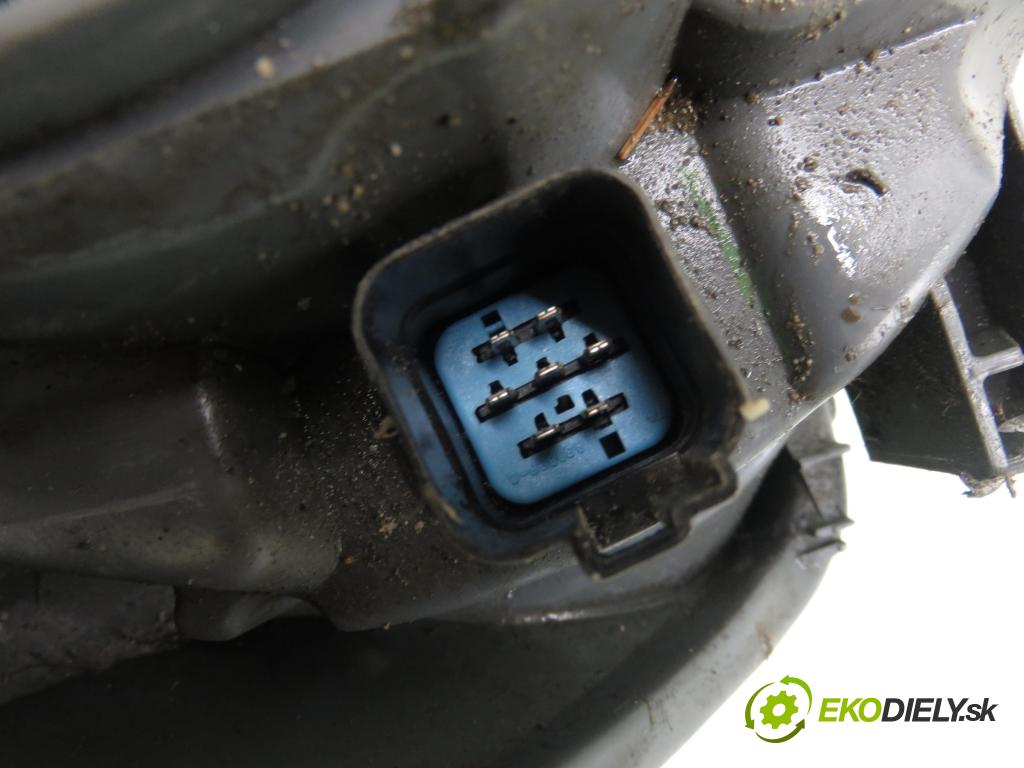 FORD FIESTA V (JH_, JD_) HB 2006 50,00 1.4 TDCi 8V 68 - F6JA 1399,00 Svetlo LP