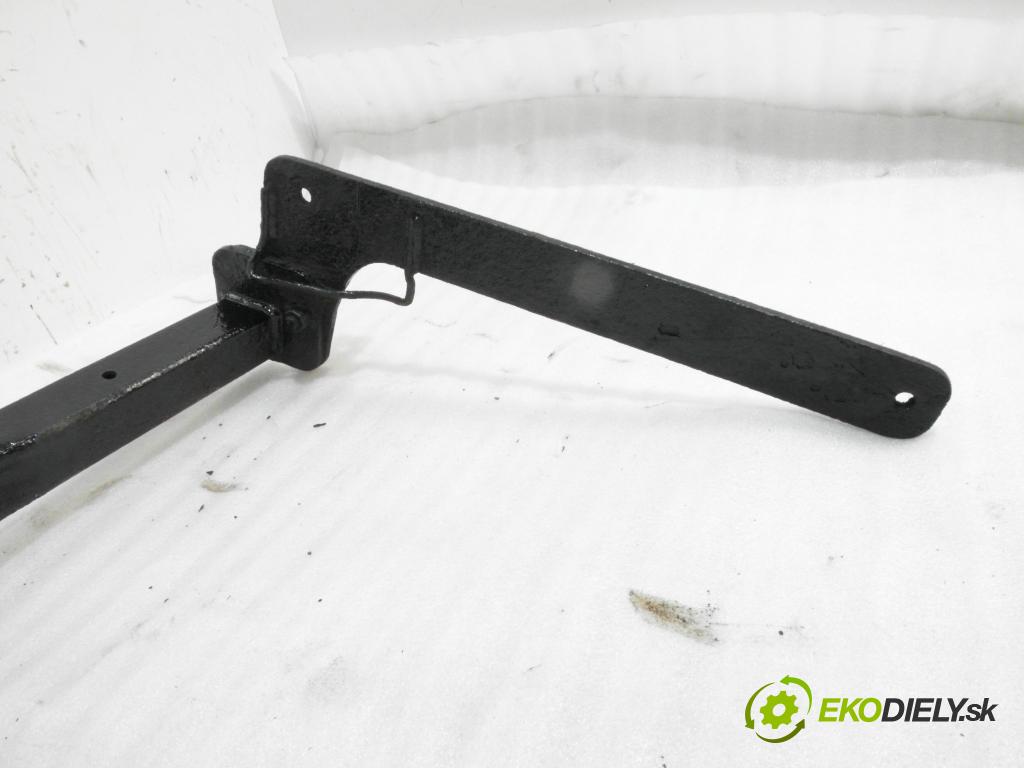 RENAULT LAGUNA I (B56_, 556_) LIFTBACK 2000 83,00 2.2 dT (B569) - G8T 760 2188,00 Hák