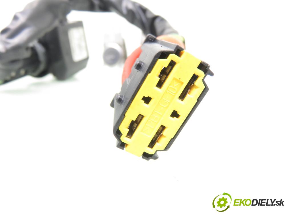 DACIA LOGAN (LS_) KOMBIVAN 2009 64,00 1.6 (LSOB, LSOD, LSOF, LSOH) - K7M 710 1598,00 spinačka / zámky 8200826300B