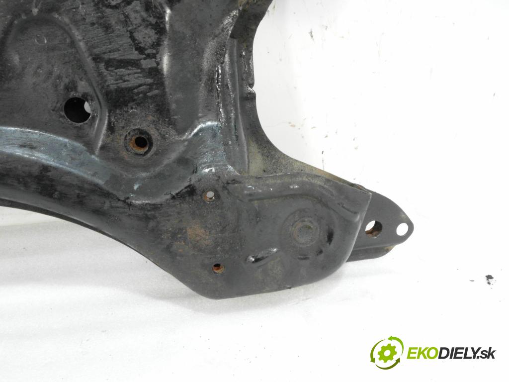 TOYOTA COROLLA Verso (_E12_) MINIVAN 2002 66,00 2.0 D-4D (CDE120_) - 1CD-FTV 1995,00 predný