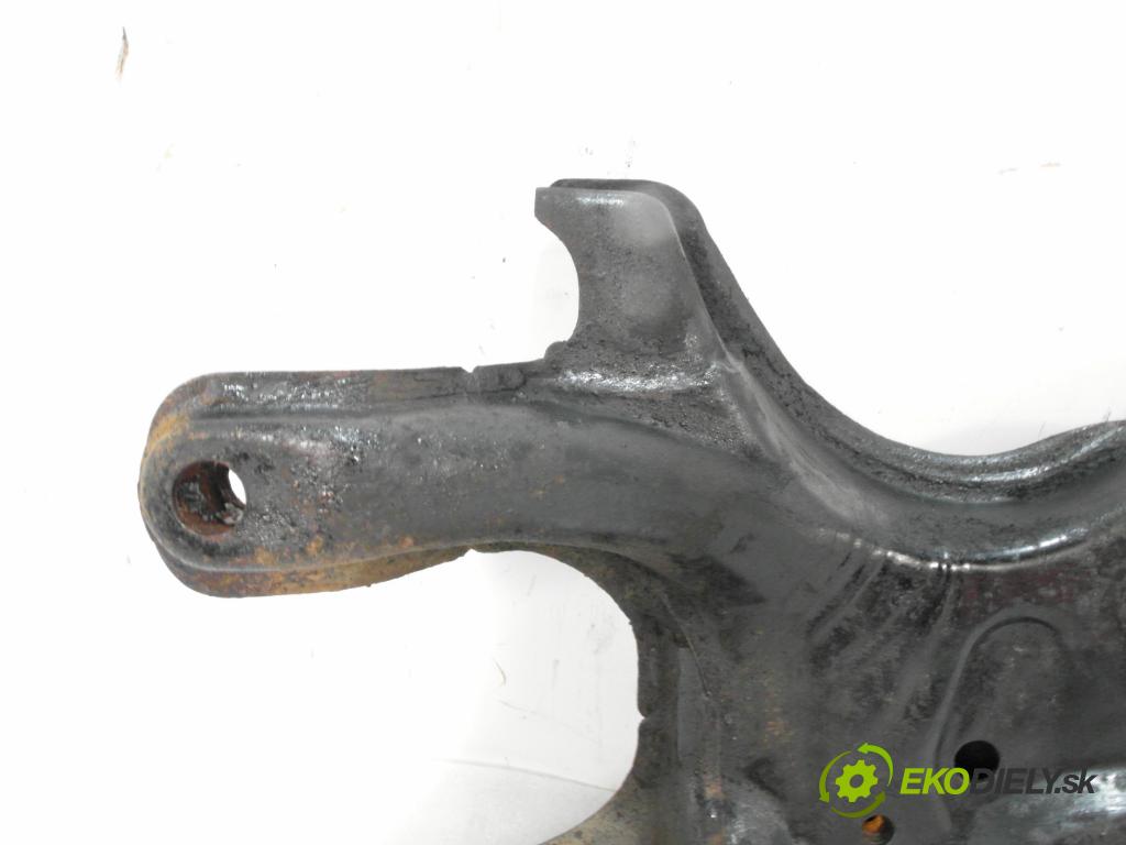 TOYOTA COROLLA Verso (_E12_) MINIVAN 2002 66,00 2.0 D-4D (CDE120_) - 1CD-FTV 1995,00 predný