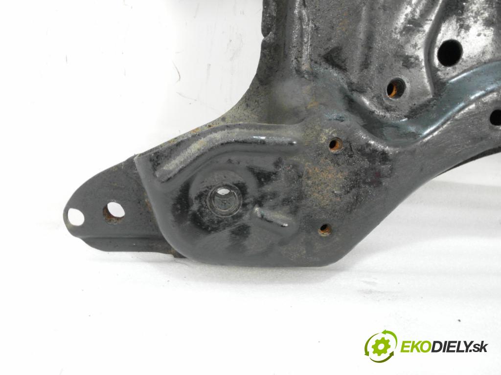 TOYOTA COROLLA Verso (_E12_) MINIVAN 2002 66,00 2.0 D-4D (CDE120_) - 1CD-FTV 1995,00 predný