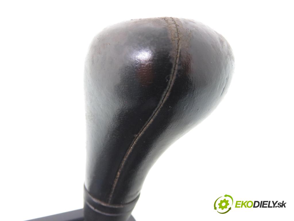 MERCEDES-BENZ KLASA E T-Model (S210) KOMBI 1997 110,00 E 230 T (210.237) - M 111.970 2295,00 ZVEDÁK: A1402670837 ; A1402770298