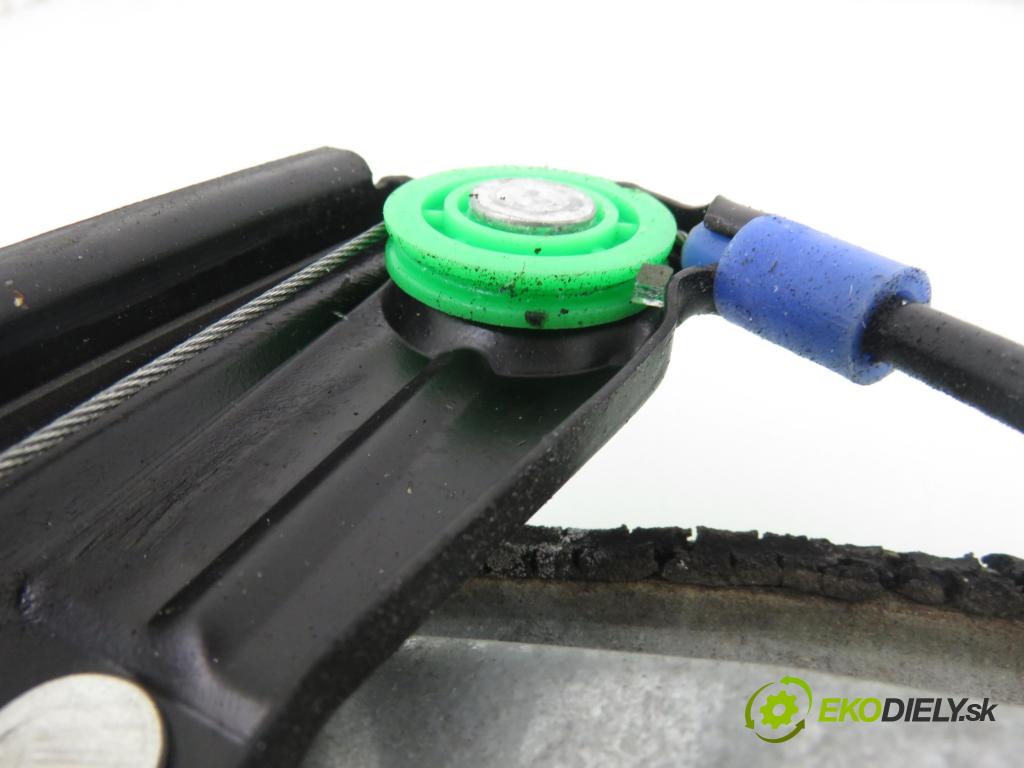 VW PASSAT B5.5 Variant (3B6) KOMBI 2002 85,00 2 - AZM 1984,00 Mechanizmus okien 3B4837755D ; 3B4837751L