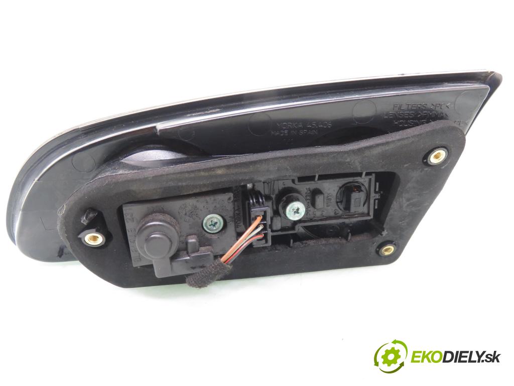 SEAT IBIZA III (6L1) HB 2004 47,00 1.9 SDI - ASY 1896,00 Svetlo ľavé zadné kufor S6L6945093F ; S6L6945093D