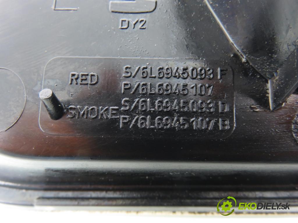 SEAT IBIZA III (6L1) HB 2004 47,00 1.9 SDI - ASY 1896,00 Svetlo ľavé zadné kufor S6L6945093F ; S6L6945093D